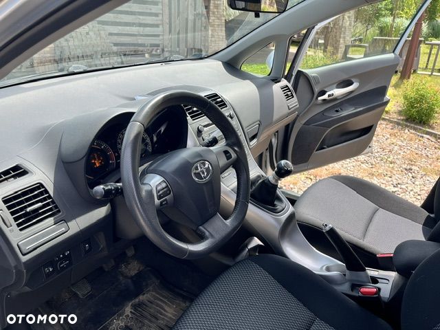 Toyota Auris 1.6 Prestige - 8