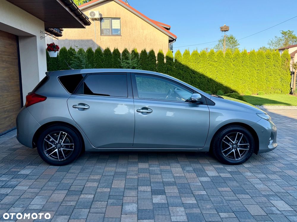 Toyota Auris 1.6 Premium Start - 6