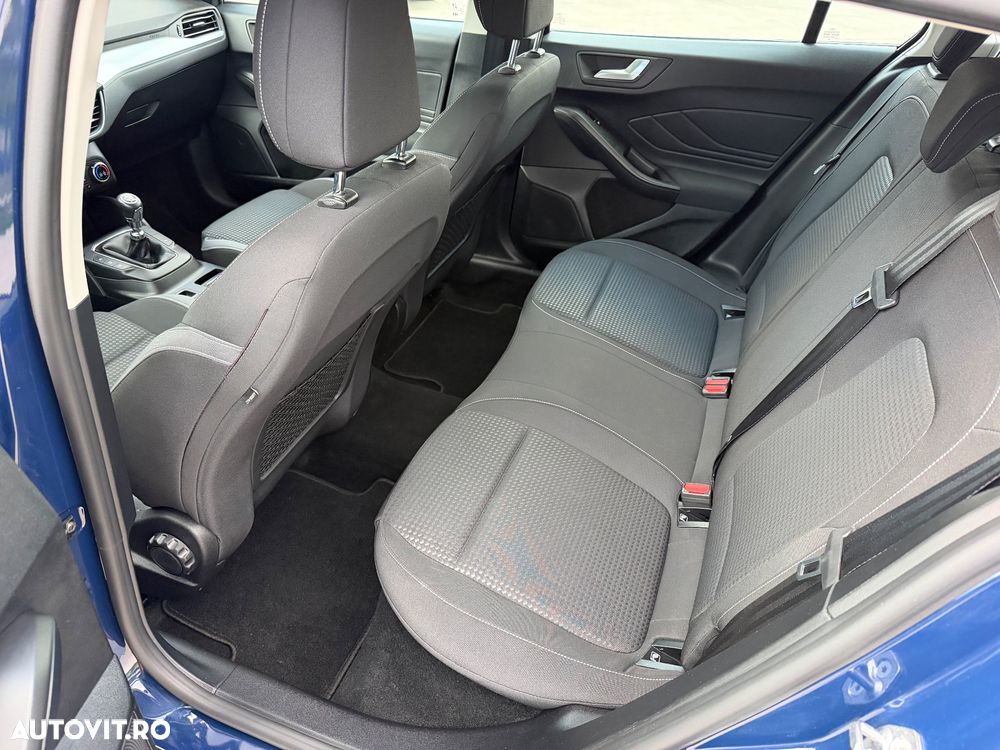 Ford Focus - 14