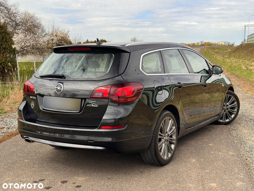 Opel Astra 2.0 CDTI DPF ecoFLEX SportsTourer Start/Stop Innovation - 10