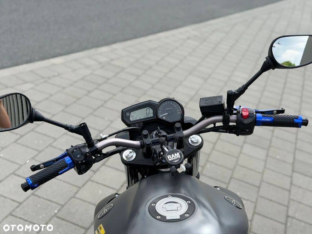 Yamaha XJ - 11