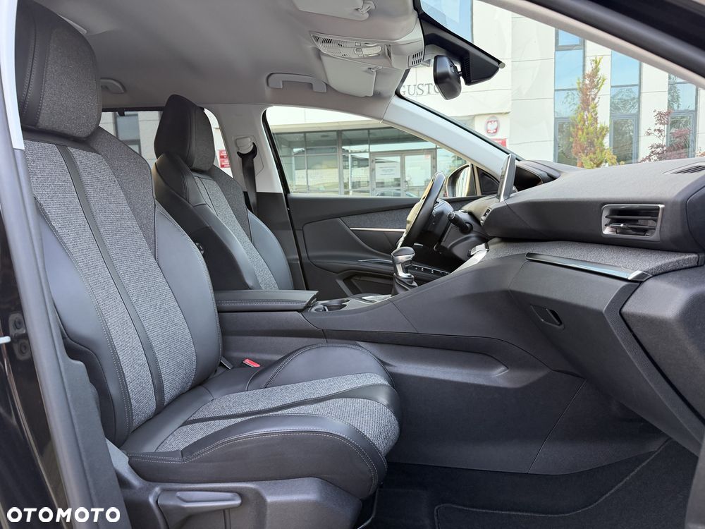 Peugeot 5008 - 26