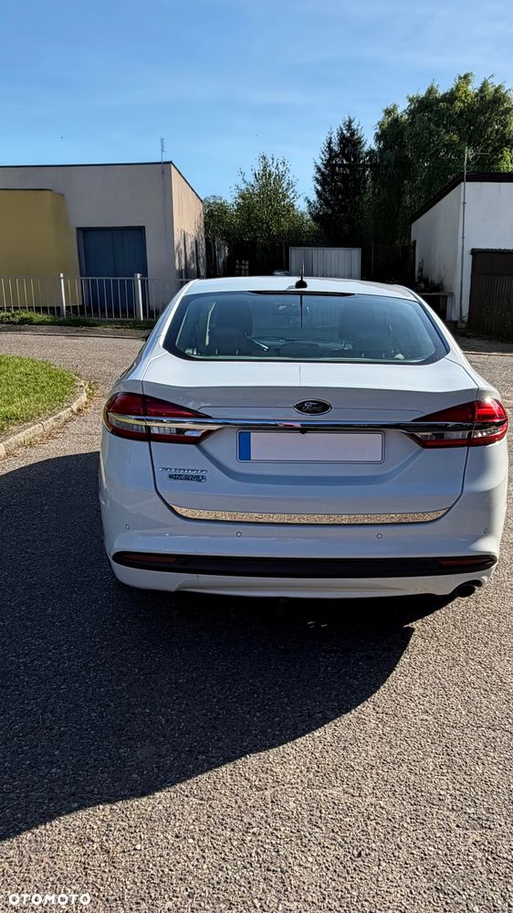 Ford Fusion - 11