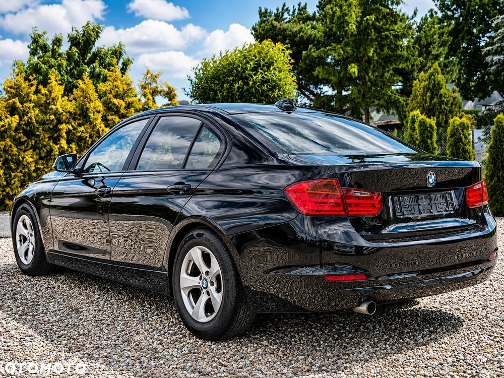 BMW Seria 3 320d Efficient Dynamics - 8