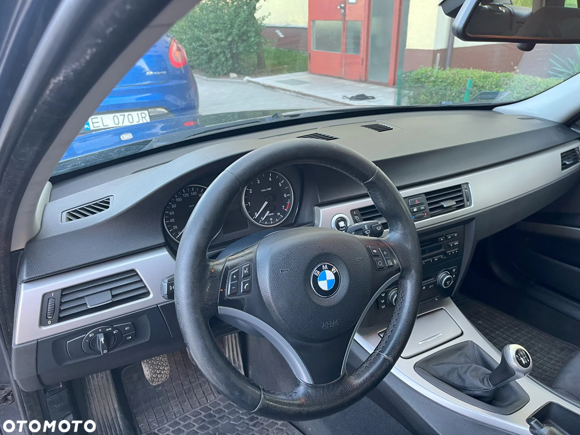 BMW Seria 3 320i - 6