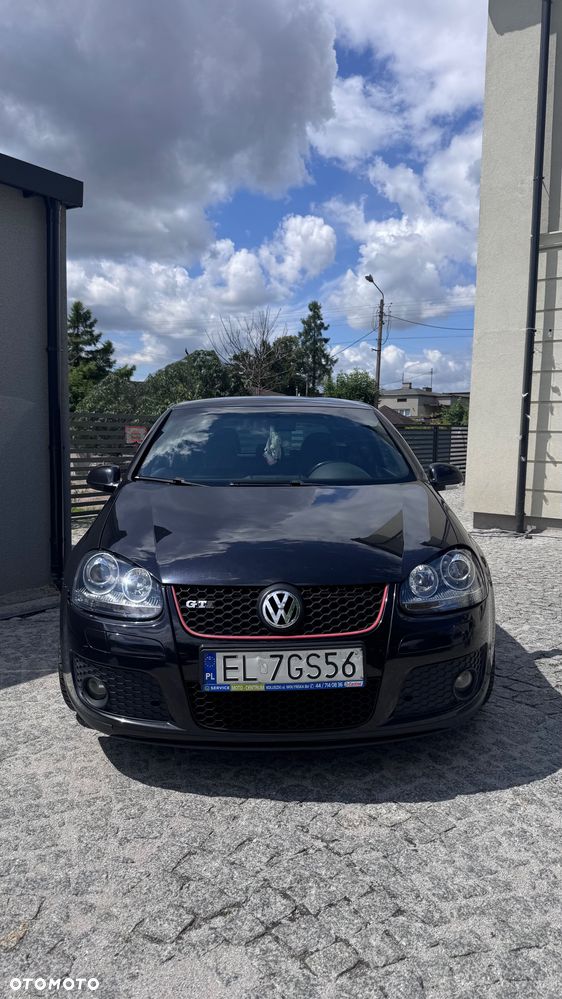 Volkswagen Golf - 5