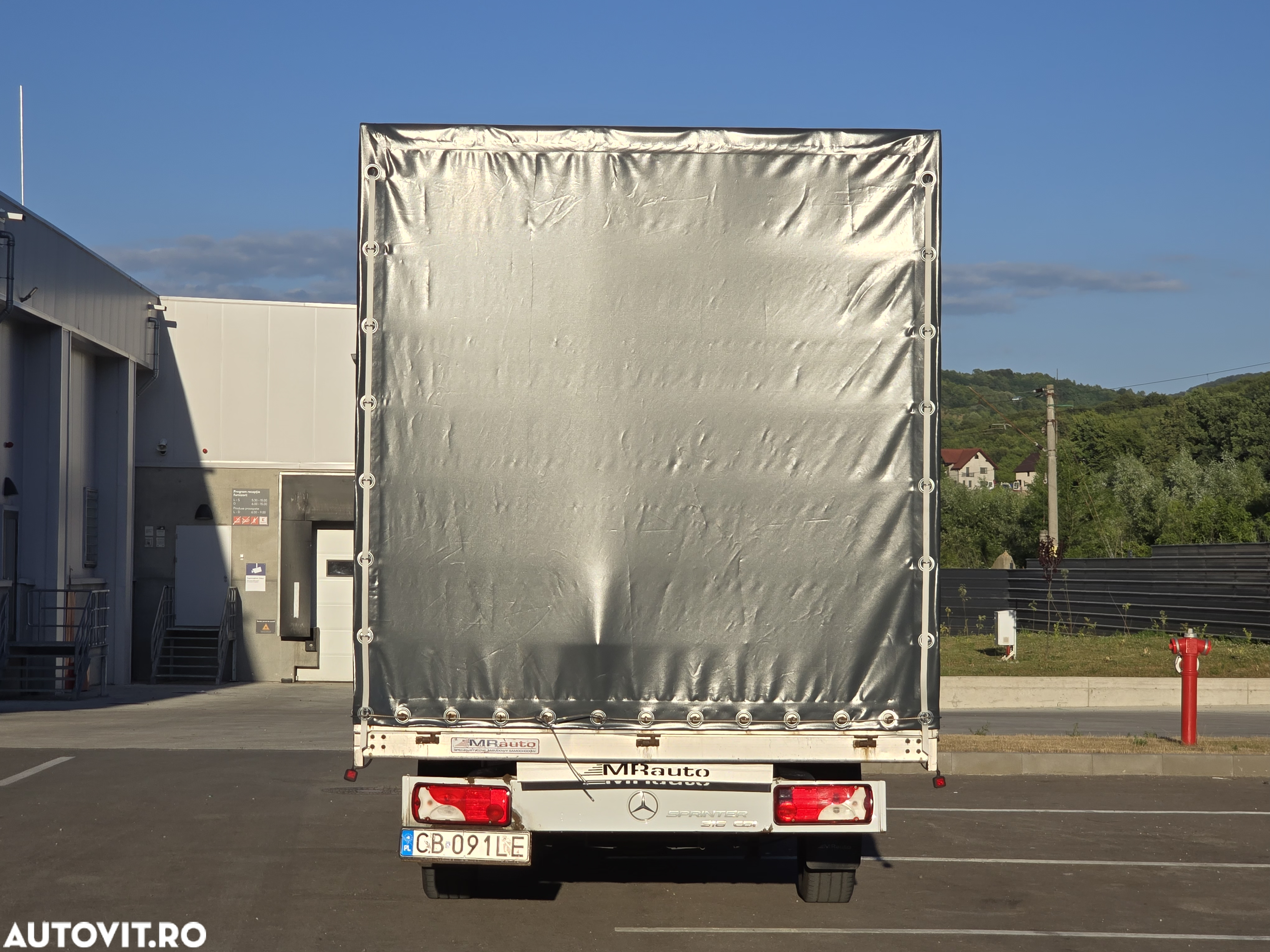 Mercedes-Benz Sprinter - 26