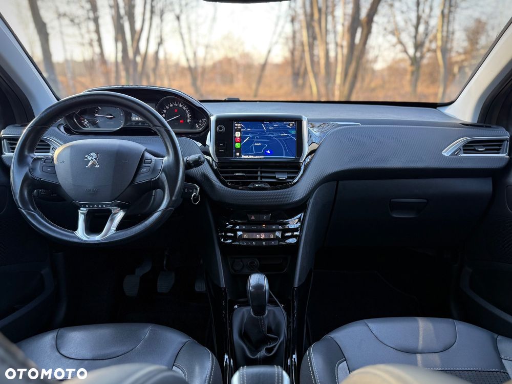 Peugeot 2008 PureTech 110 Stop&Start Allure - 19