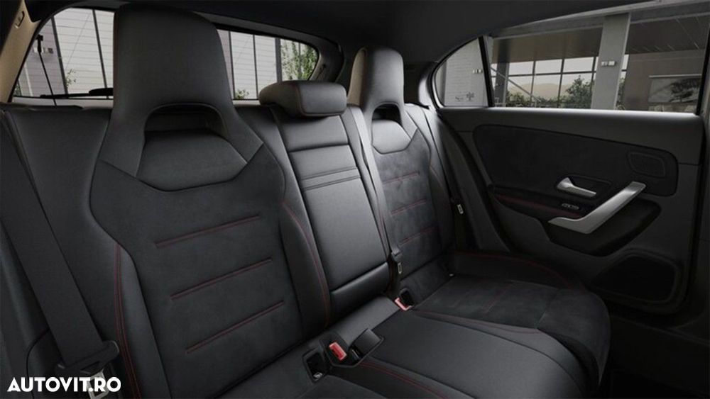 Mercedes-Benz A 220 4Matic Aut. - 8