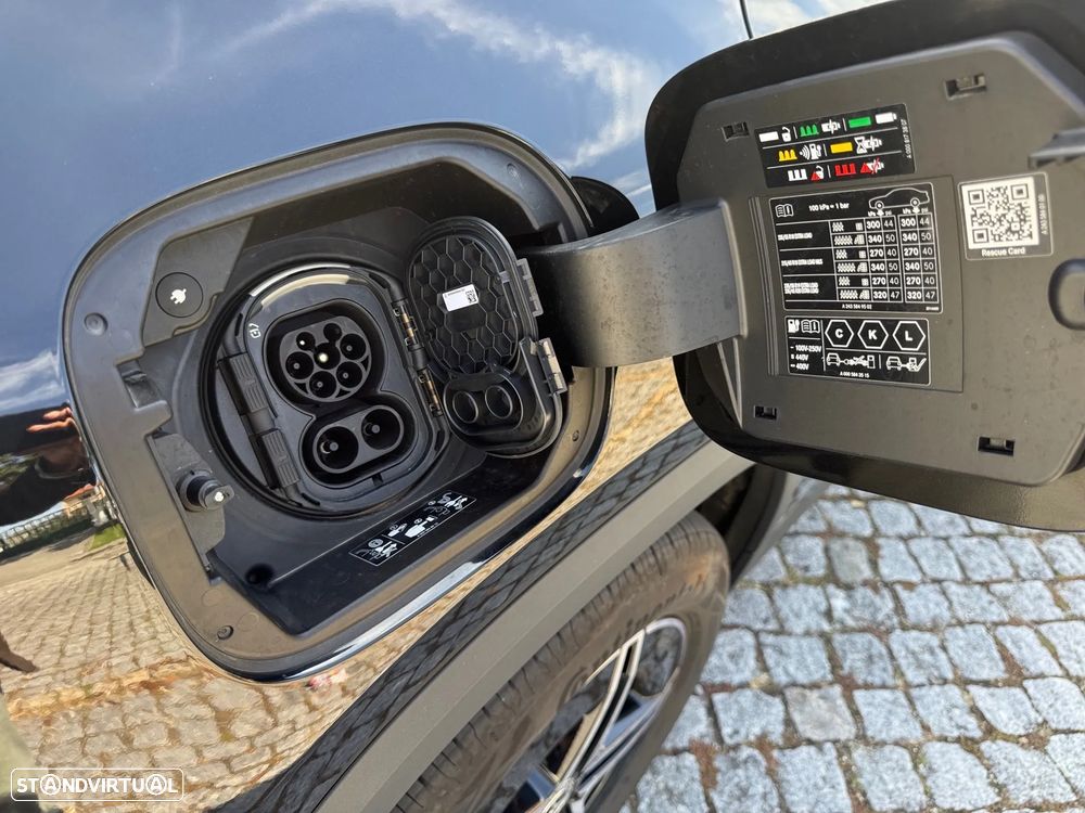 Mercedes-Benz EQA 250+ AMG Line - 28
