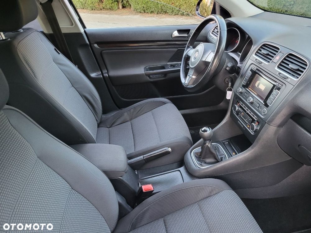 Volkswagen Golf - 17