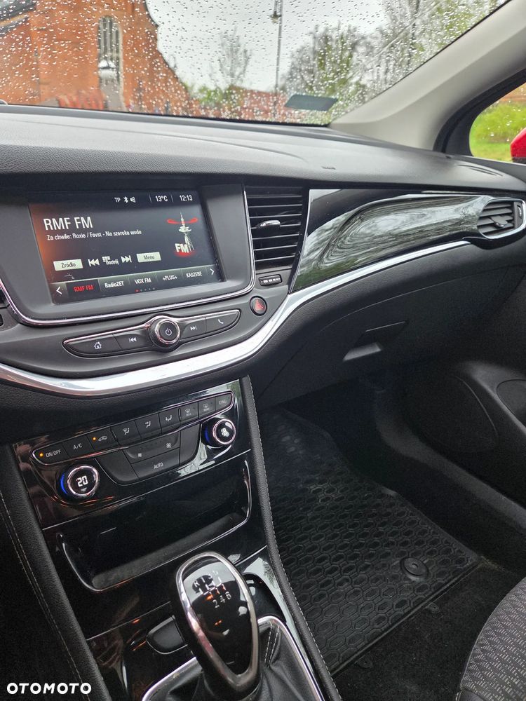 Opel Astra 1.4 T Dynamic - 12
