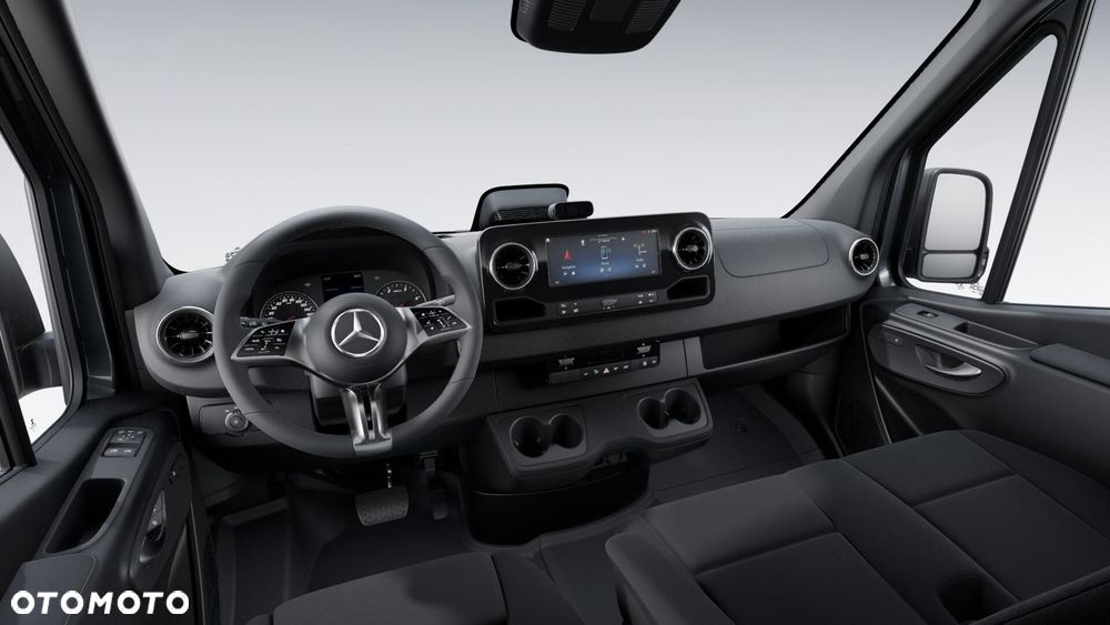 Mercedes-Benz Sprinter - 4