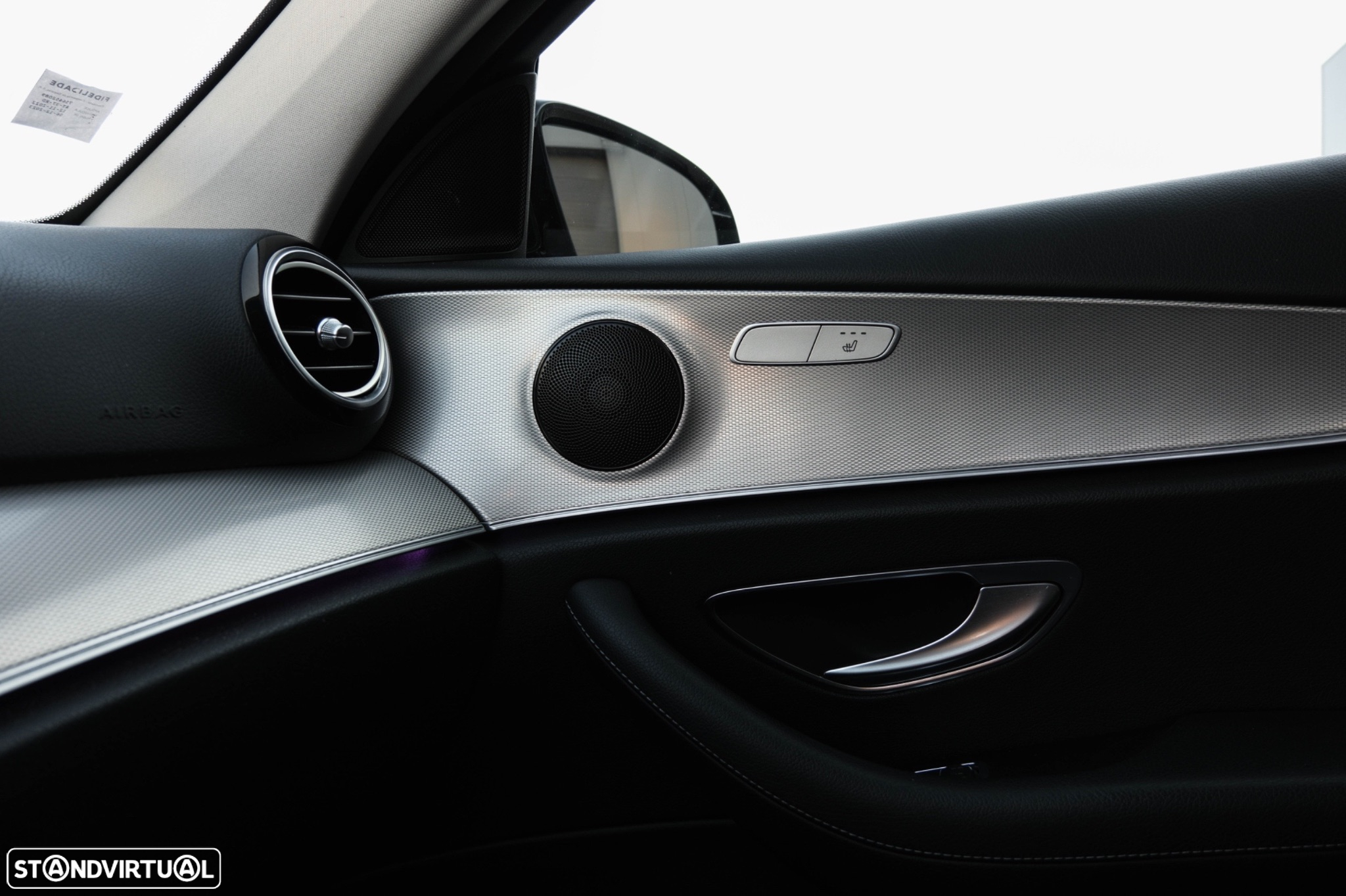 Mercedes-Benz E 220 BlueTEC Avantgarde Auto. - 14