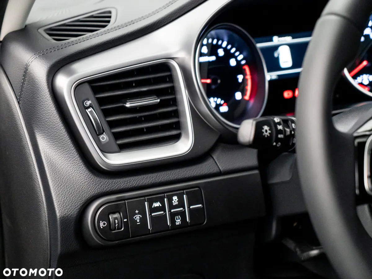 Kia Ceed 1.5 T-GDI M - 19