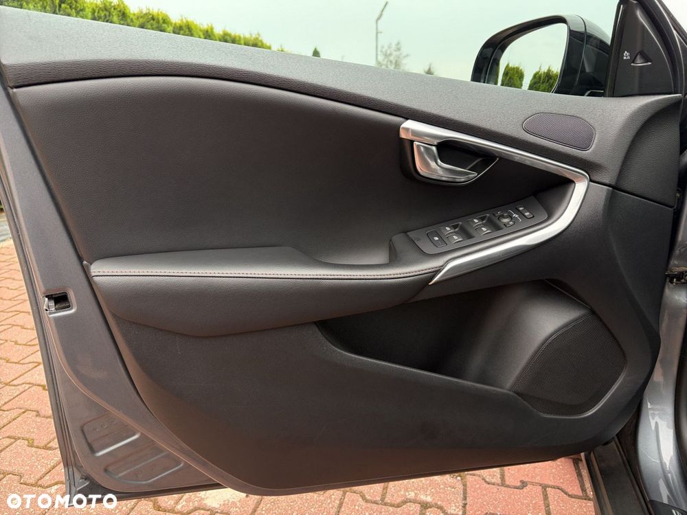Volvo V40 Cross Country D4 Geartronic Summum - 10