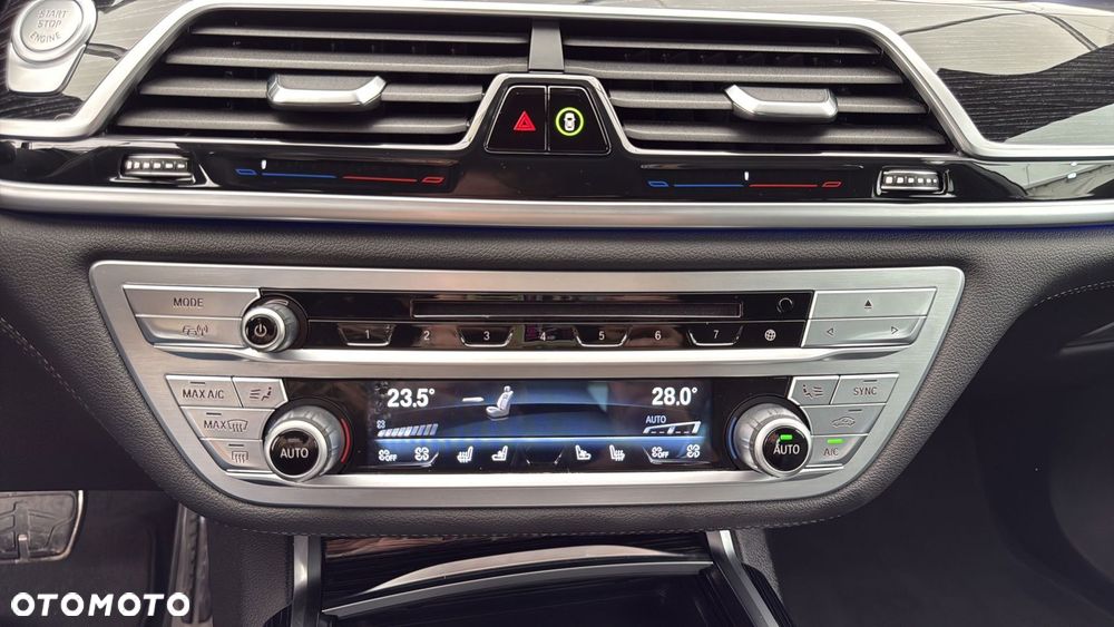 BMW Seria 7 740d xDrive mHEV sport - 22