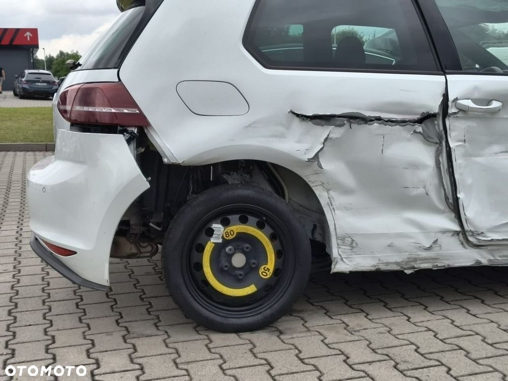 Volkswagen Golf - 18