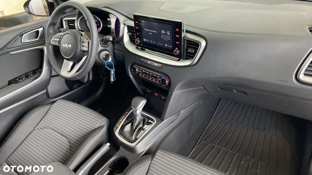 Kia XCeed 1.5 T-GDI M DCT - 14