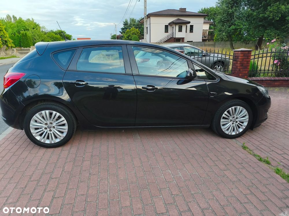 Opel Astra 1.6 Essentia EU6 - 9