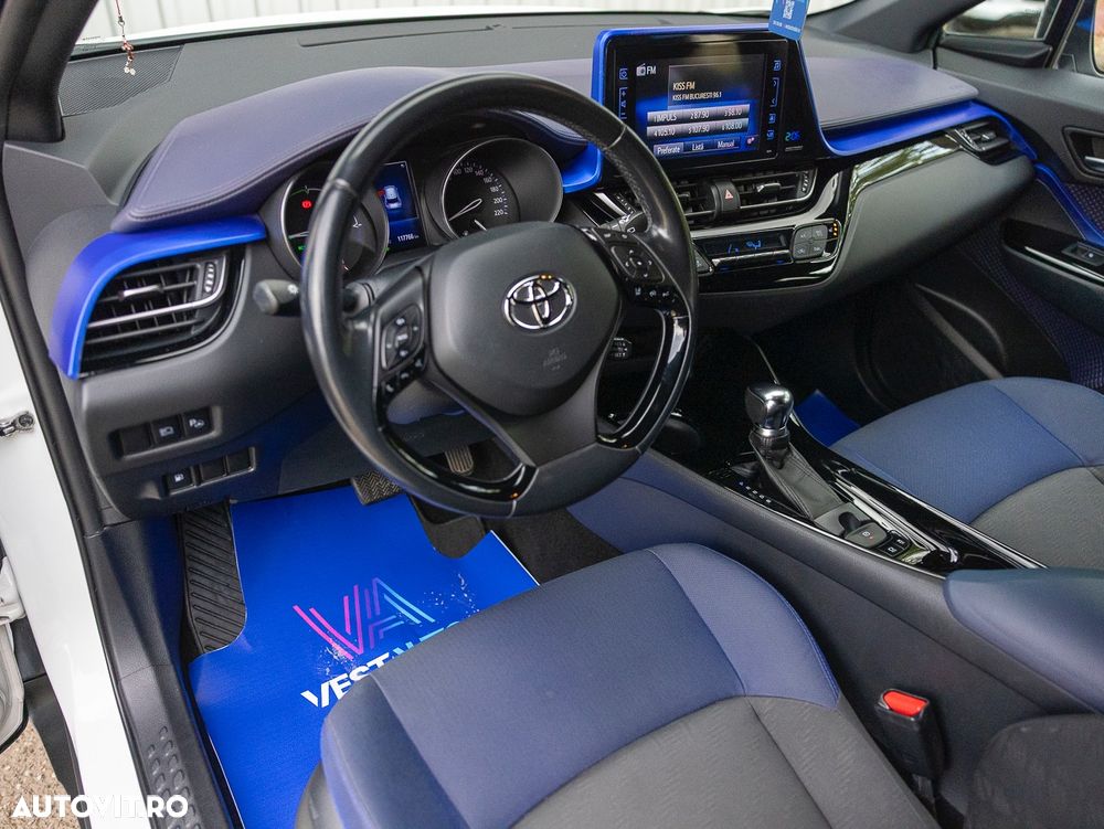 Toyota C-HR 1.8 HSD 4x2 CVT C-ult - 3