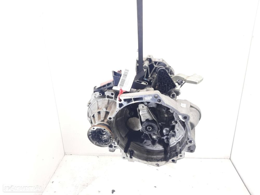 CAIXA DE VELOCIDADES VOLKSWAGEN PASSAT - 1