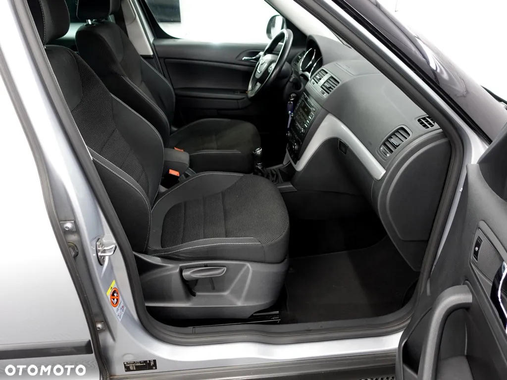 Skoda Yeti 2.0 TDI DPF Elegance Green tec - 7