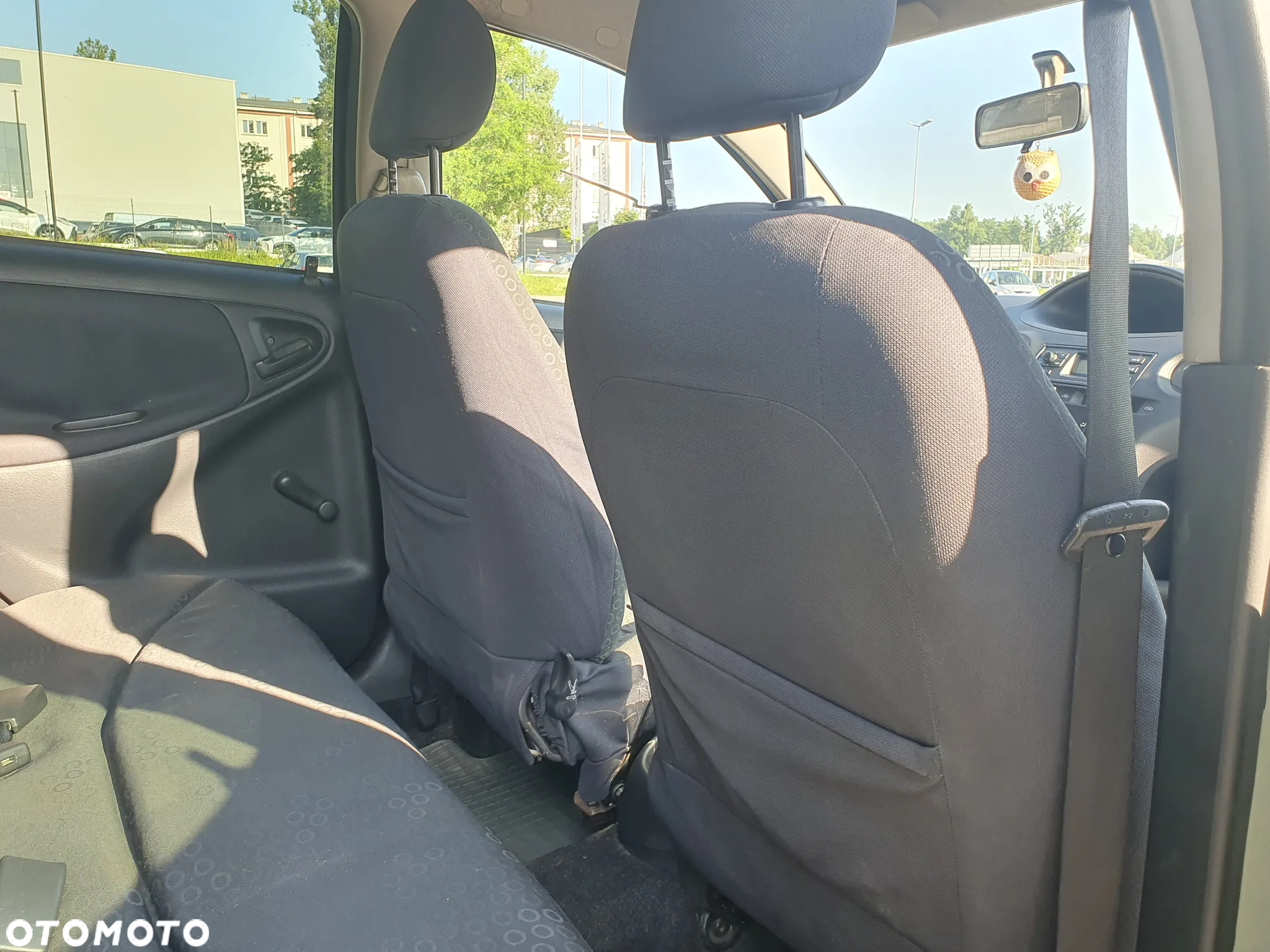Toyota Yaris 1.0 Base - 21