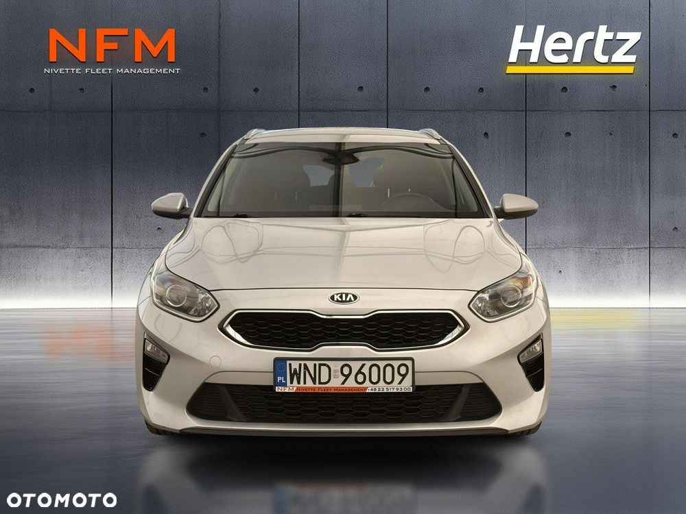 Kia Ceed - 9