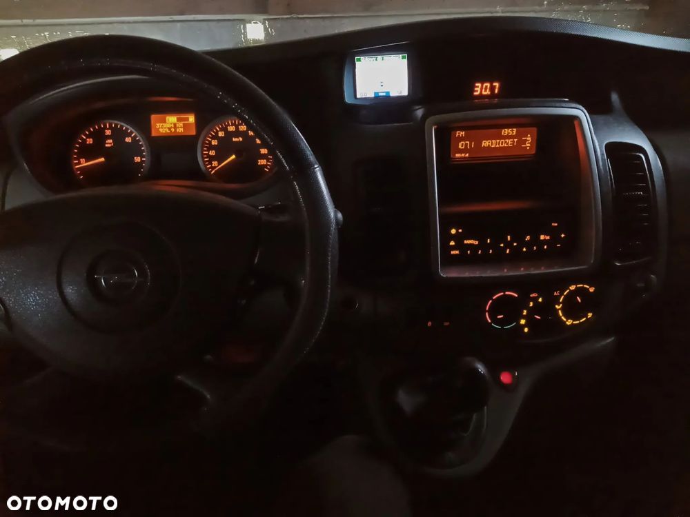 Opel Vivaro L2H1 2.9t - 14