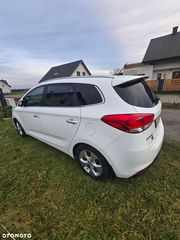 Kia Carens 1.6 GDI L - 2