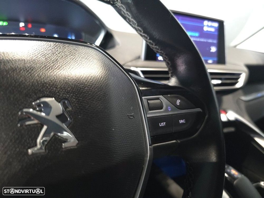 Peugeot 3008 1.5 BlueHDi Allure Pack EAT8 - 32