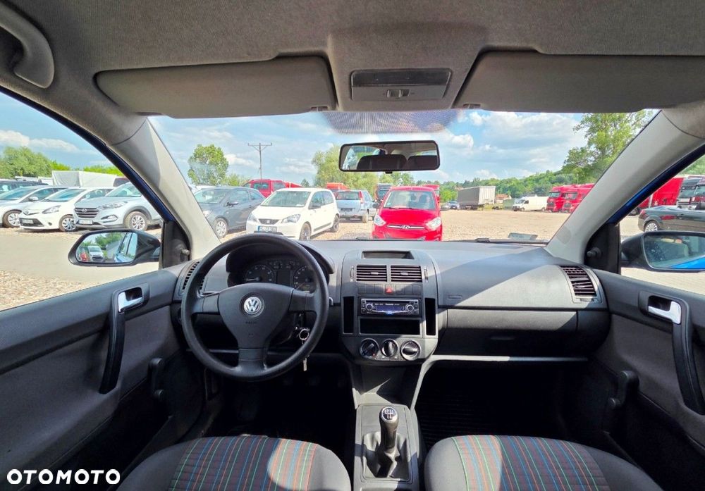 Volkswagen Polo - 9