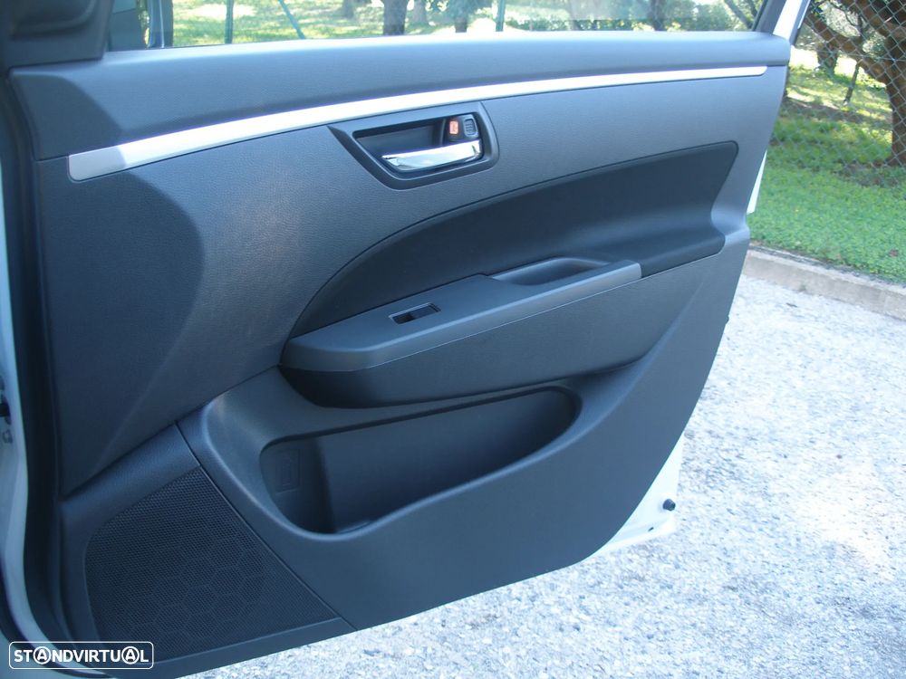 Suzuki Swift 1.2 VVT GLX - 18