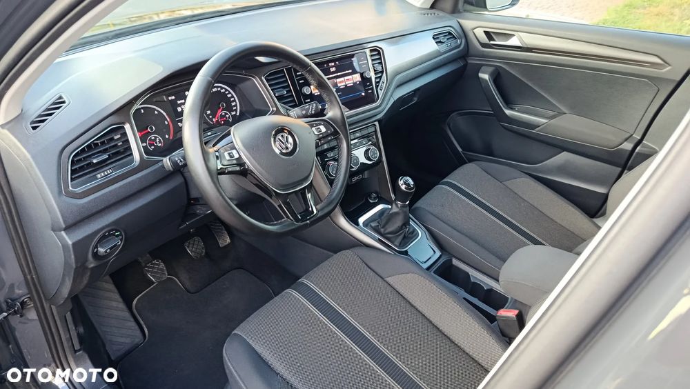Volkswagen T-Roc 1.6 TDI SCR - 12