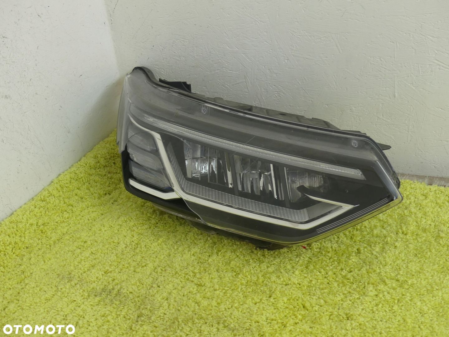 Lampa Przód Prawa Ssangyong C300 Korando 19- Full - 1