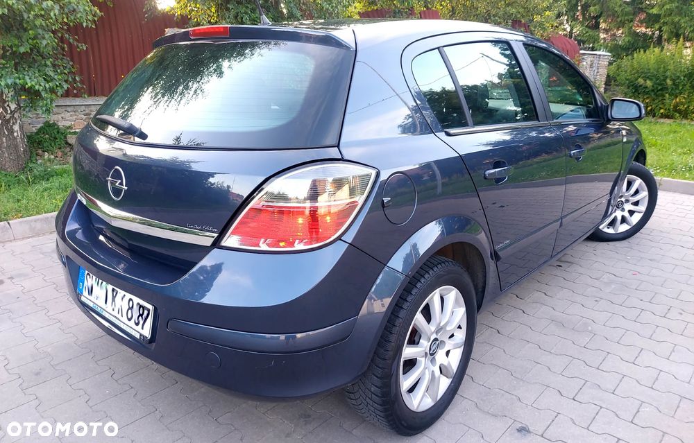 Nissan Note 1.6 more - 24