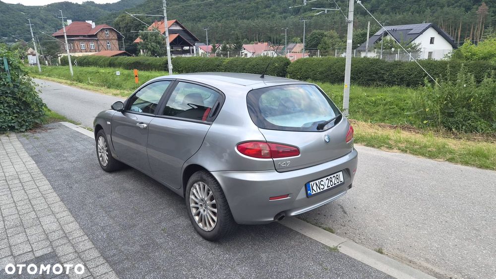 Alfa Romeo 147 1.9 JTD 8V Progression - 2