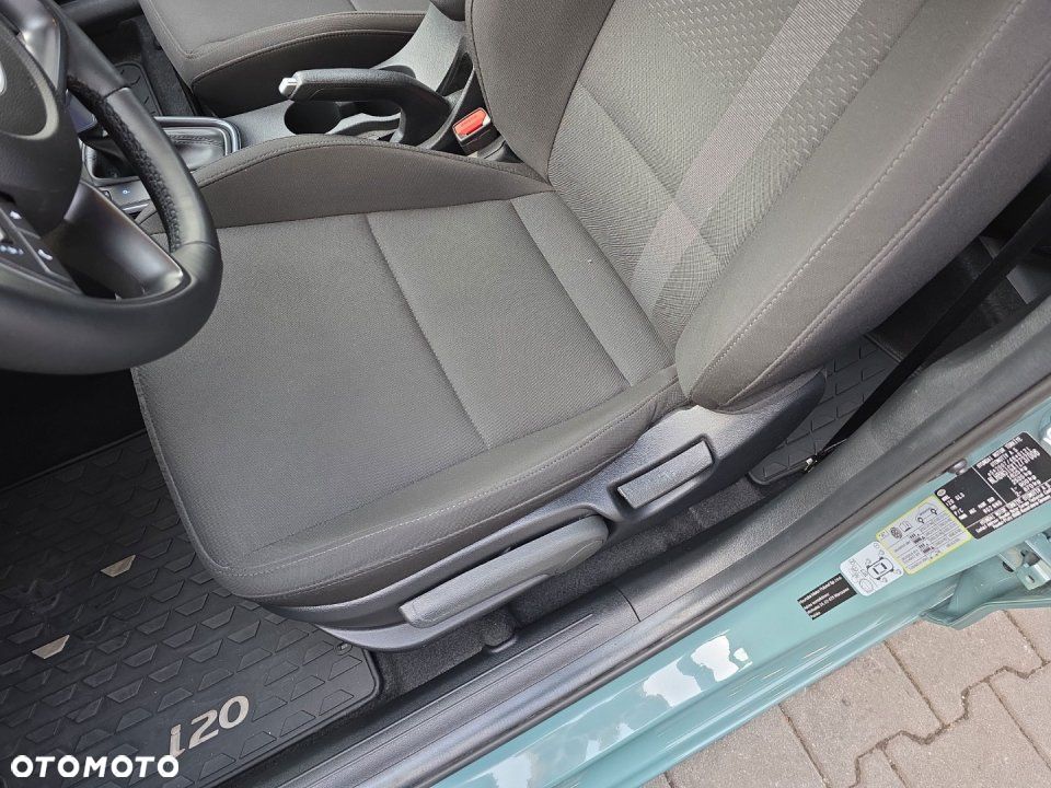 Hyundai i20 - 12