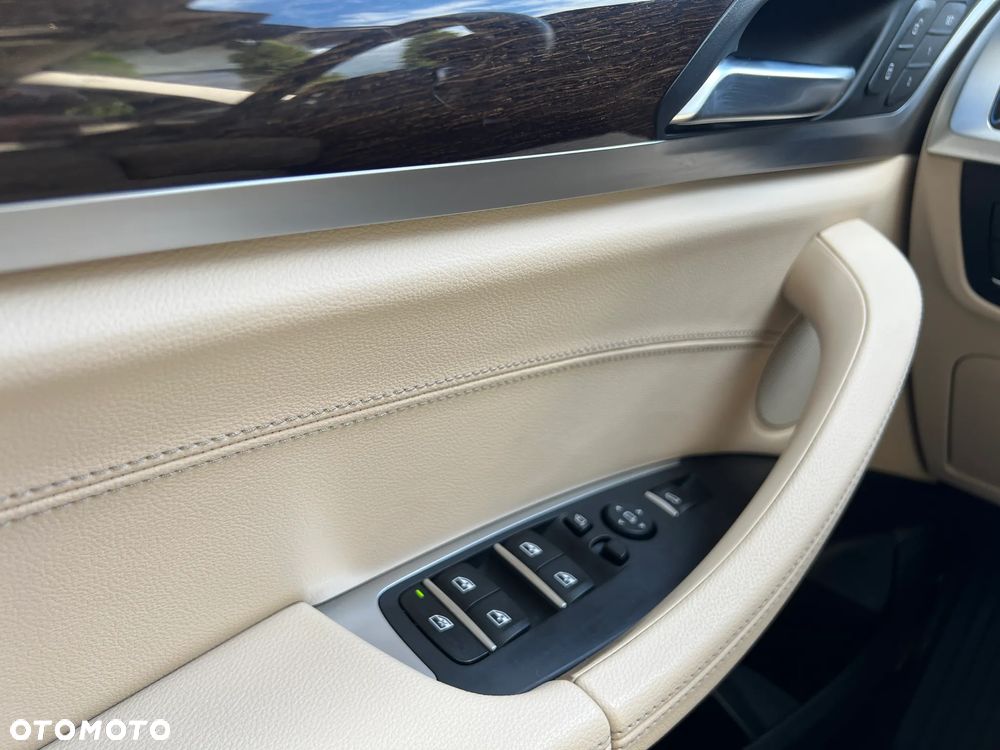 BMW X3 xDrive20d Luxury Line - 14