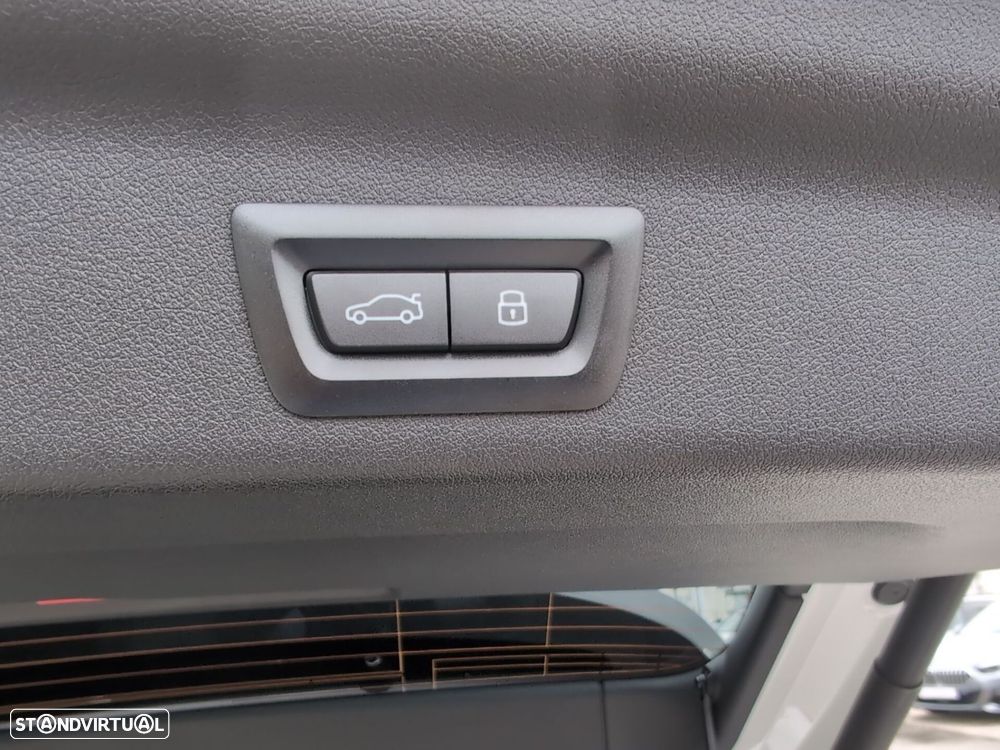 BMW iX1 xDrive30 Pack Desportivo M Pro - 27