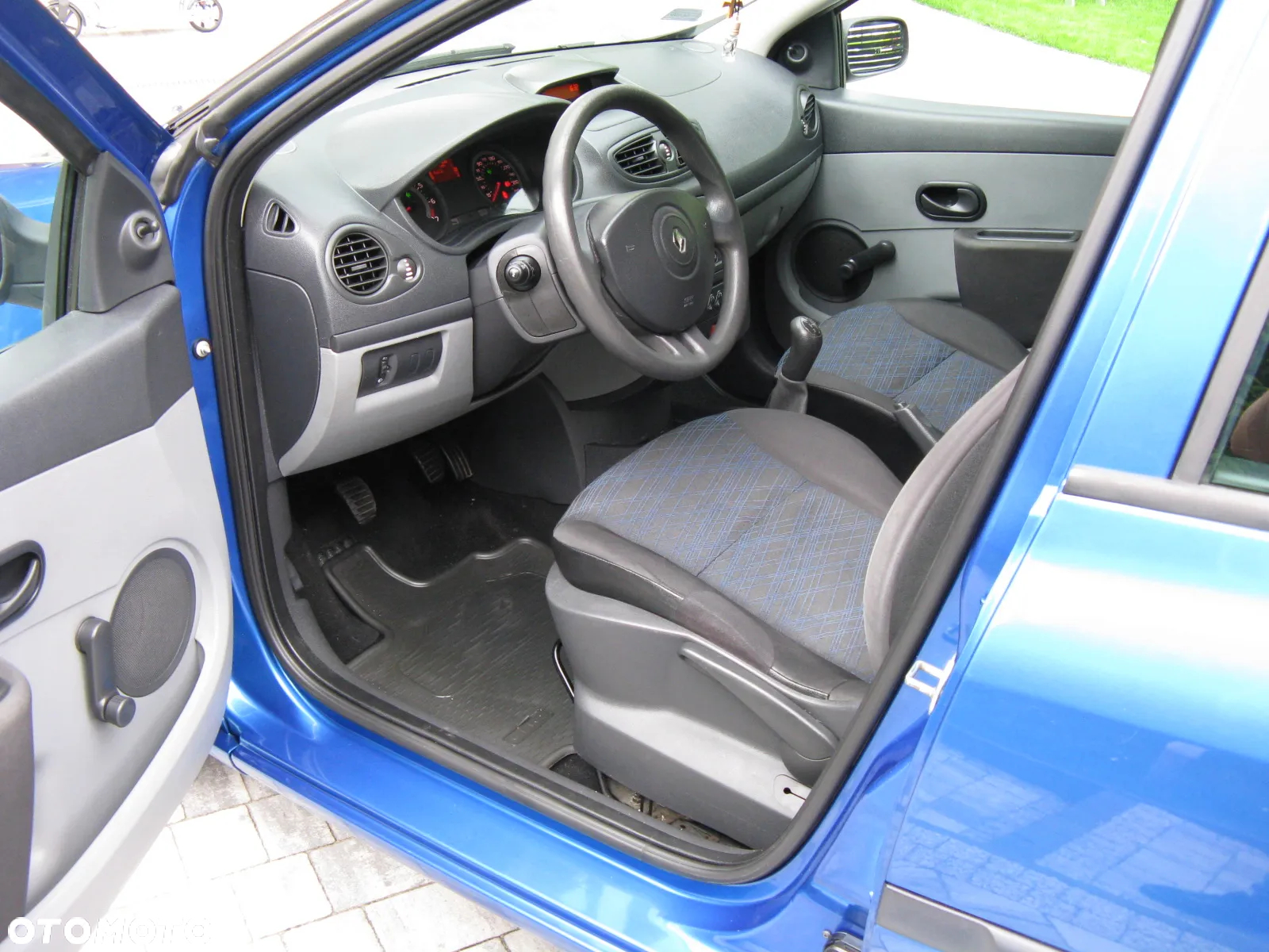 Peugeot 207 1.4 16V Trendy - 29