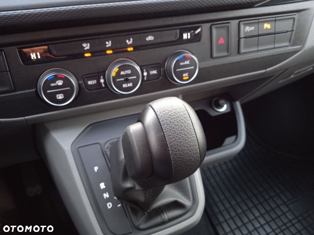 Volkswagen Caravelle 2.0 TDI L2 Trendline DSG - 22