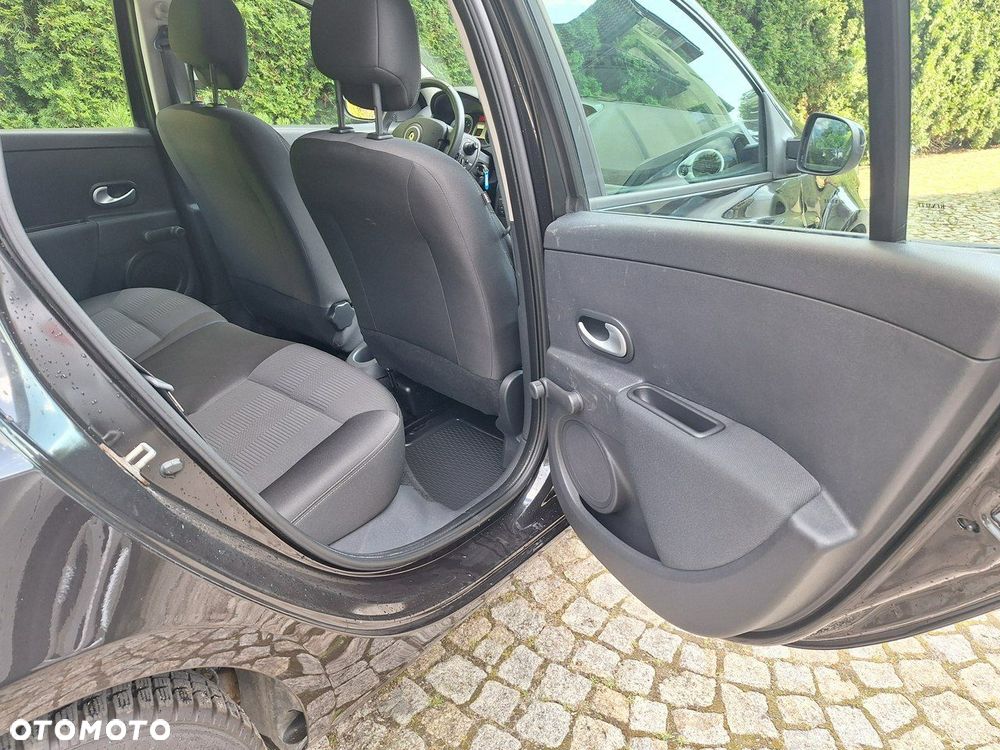 Renault Clio 1.2 16V 75 Dynamique - 19