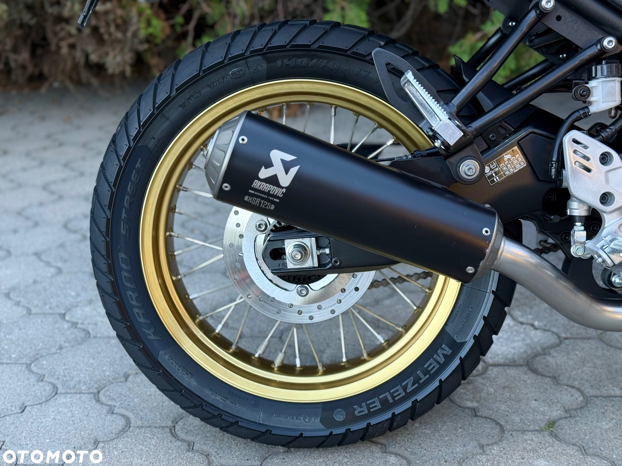 Yamaha XSR - 16