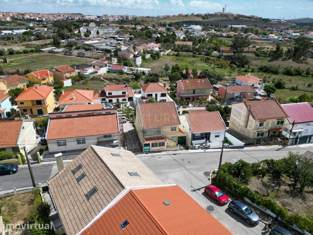 MORADIA T3 COM GARAGEM, LOGRADOURO E ESPAÇO PARA NEGÓCIO - Grande imagem: 2/38