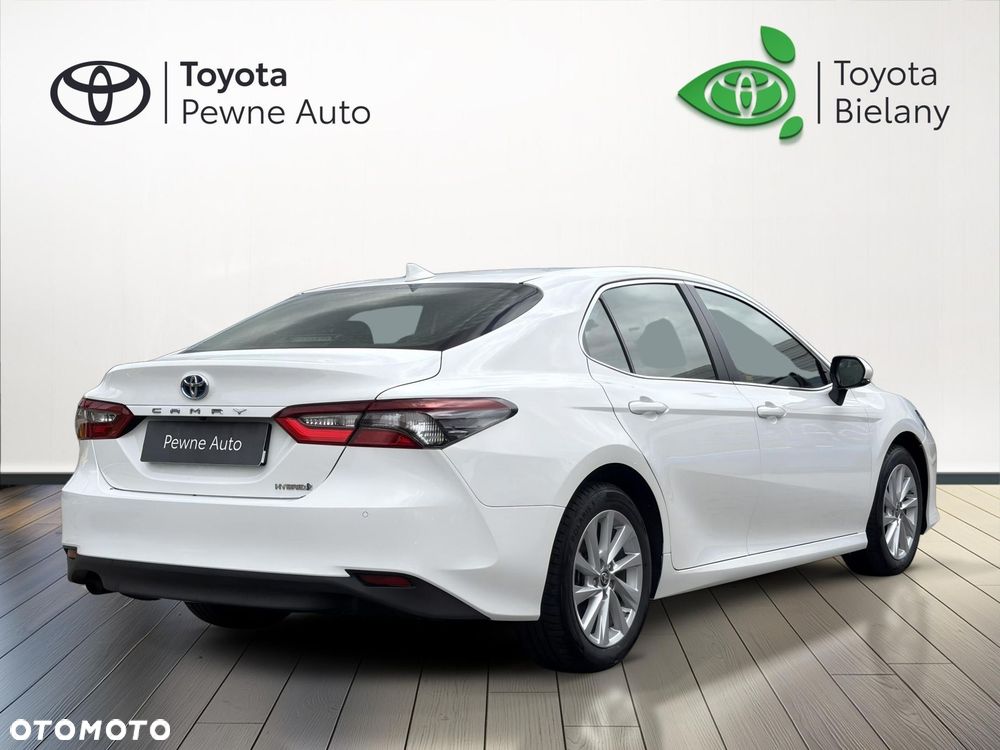 Toyota Camry 2.5 Hybrid Comfort CVT - 6