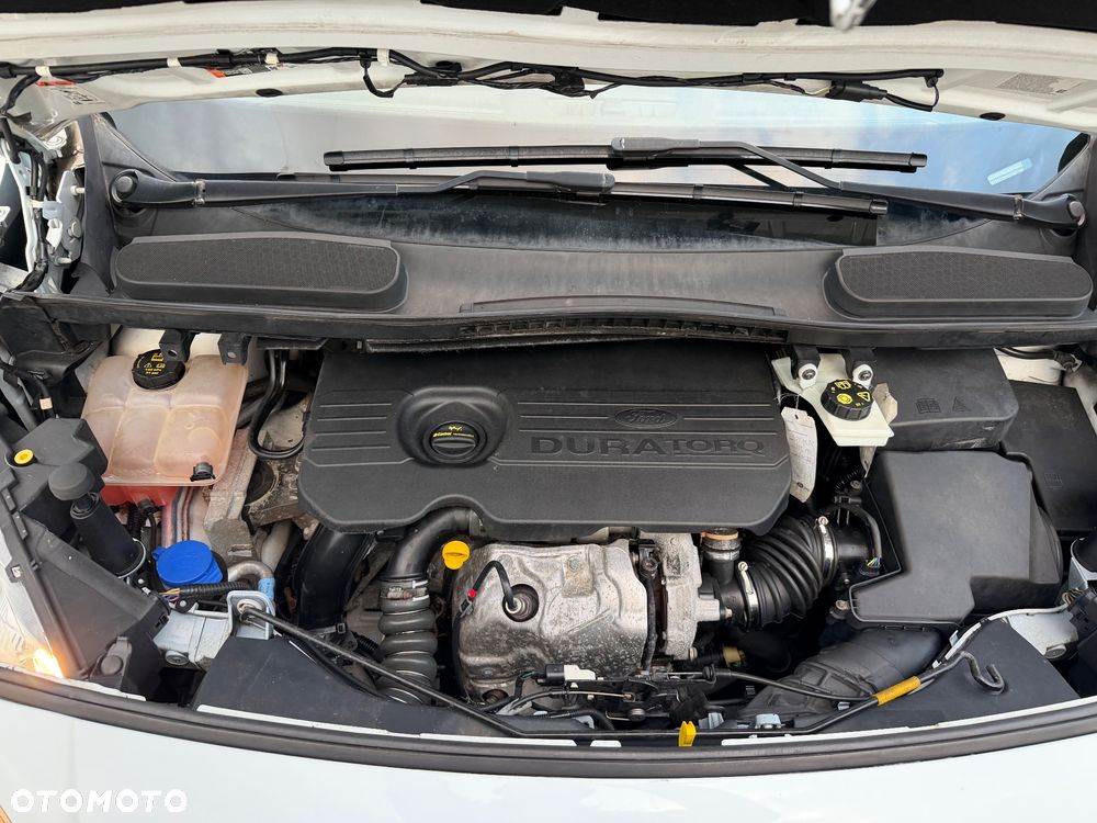 Ford Transit Connect - 16