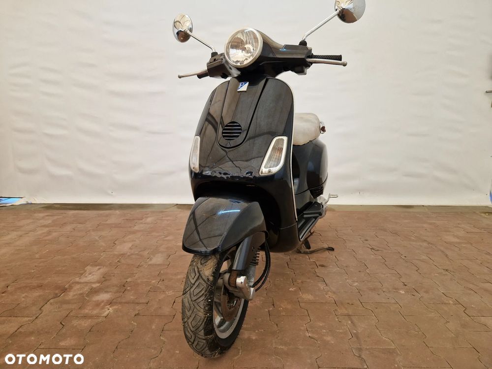 Piaggio Vespa - 4
