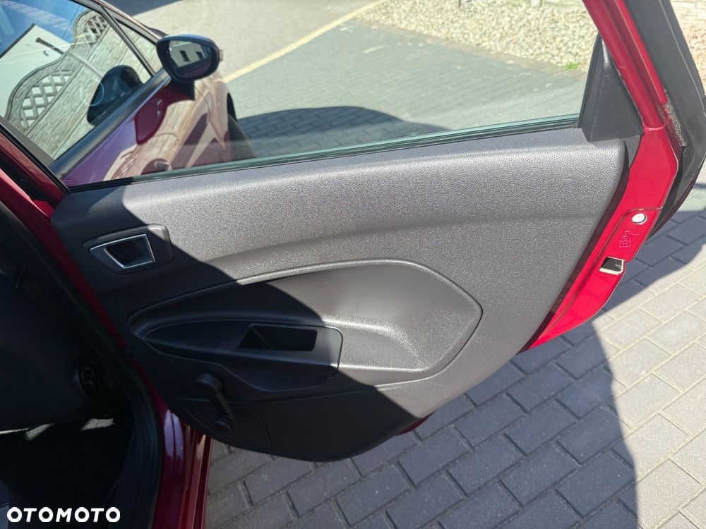 Ford Fiesta - 17
